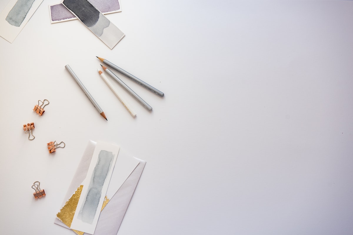 Papier à en-tête A4 personnalisé avec stylo